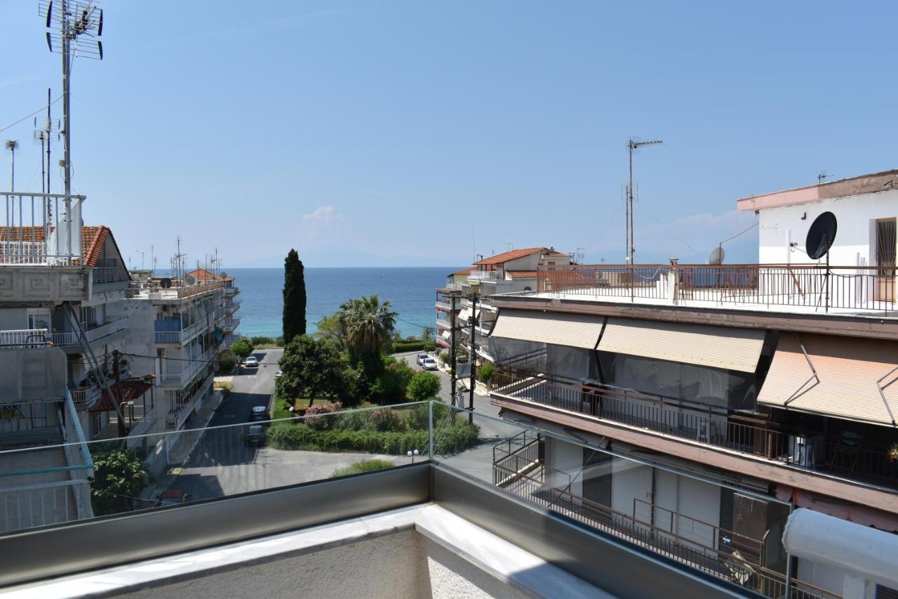 Sea View Luxury Apartment In Nea Kallikratia. Nea Kallikrateia المظهر الخارجي الصورة