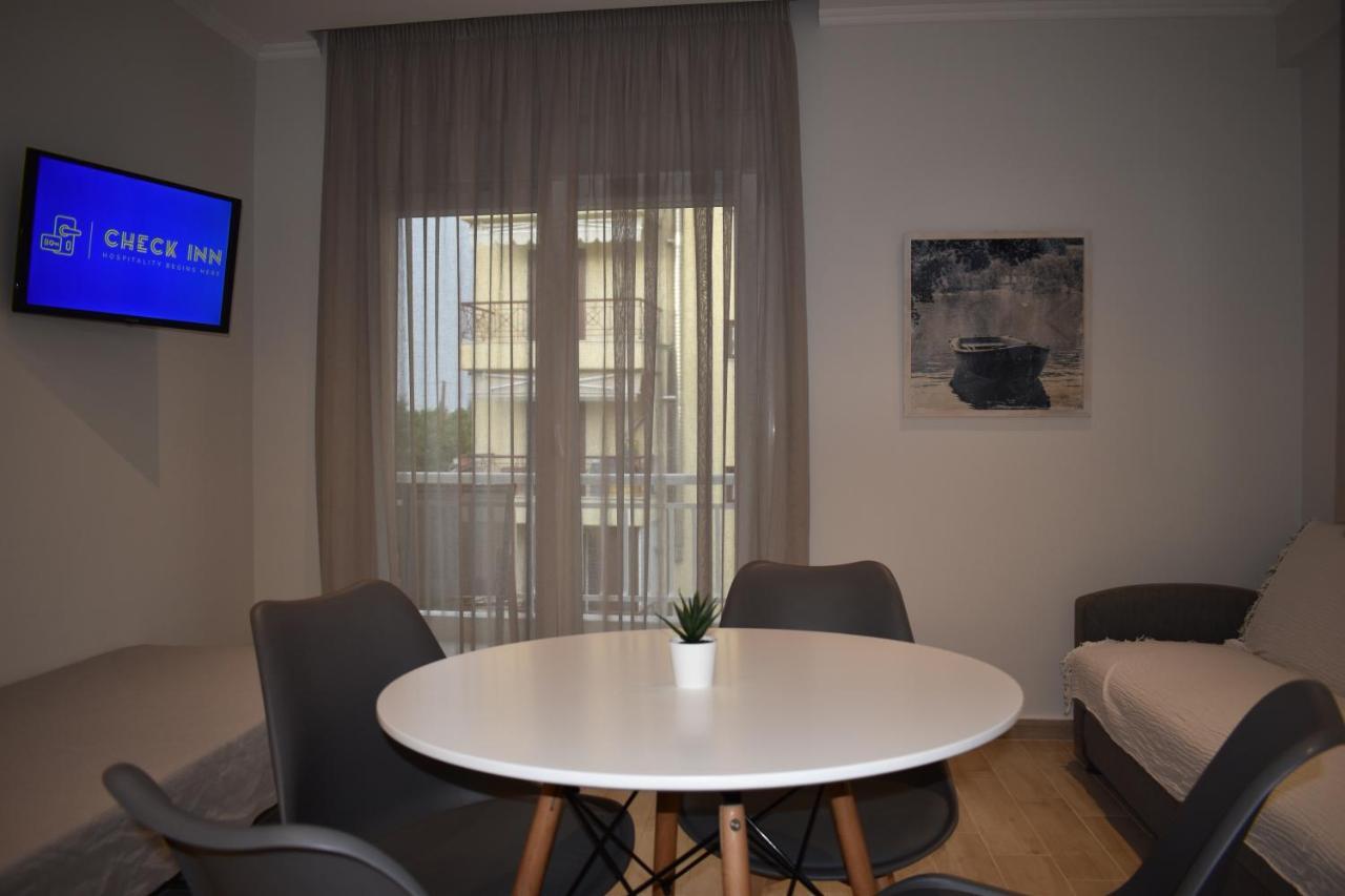 Sea View Luxury Apartment In Nea Kallikratia. Nea Kallikrateia المظهر الخارجي الصورة